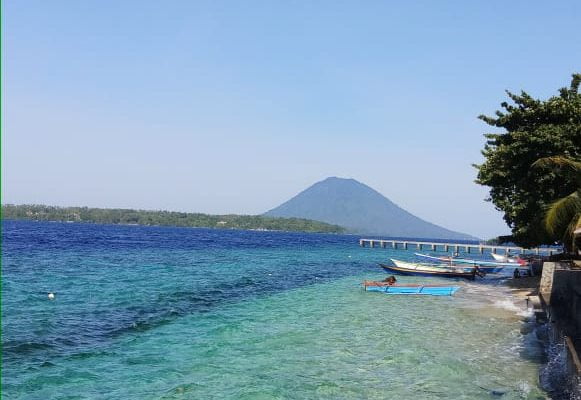 Manado_Tua_Island_Bunaken_Marine_Park_Sulawesi