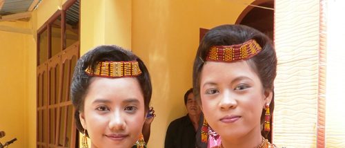 Young_Torajan_Women