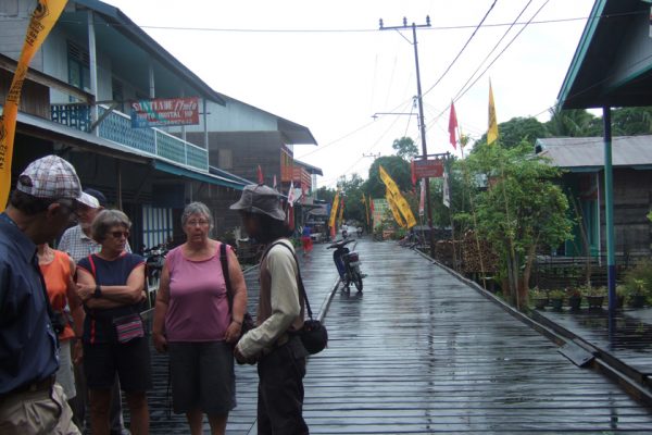Muara_Muntai_Wooden_Road_East_Borneo