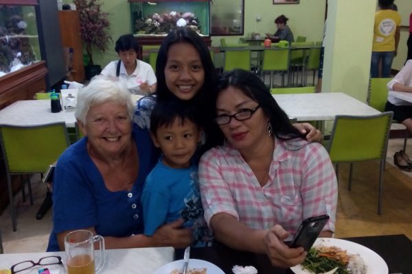 Mother_Anna_Meiske_Cherry_Otniel_Green_Garden_Restaurant_Manado_North_Sulawesi