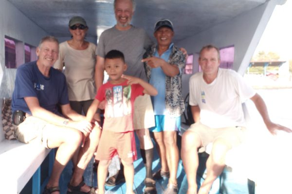 Pim_and_Friends_on_Snorkel_Boat