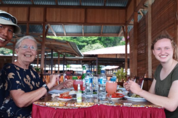 Lunch_Astomi_Restaurant_Tondano_Lake_North_Sulawesi