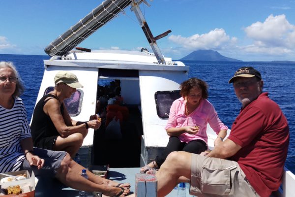 Lunch_Boat_Siladen_Island_Bunaken_Marine_Park_North_Sulawesi