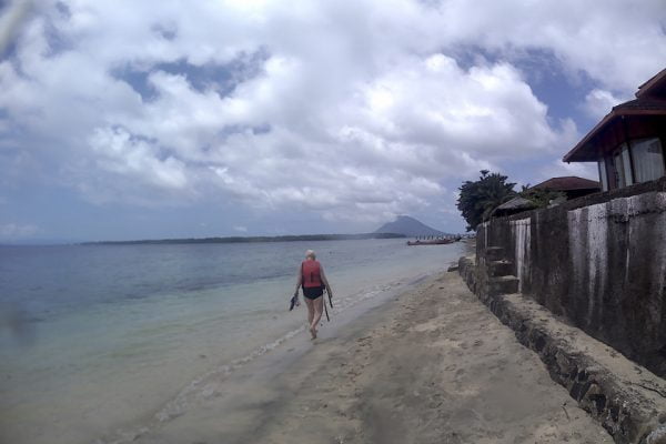 Snorkeling_Siladen_Bunaken_Marine_Park_North_Sulawesi