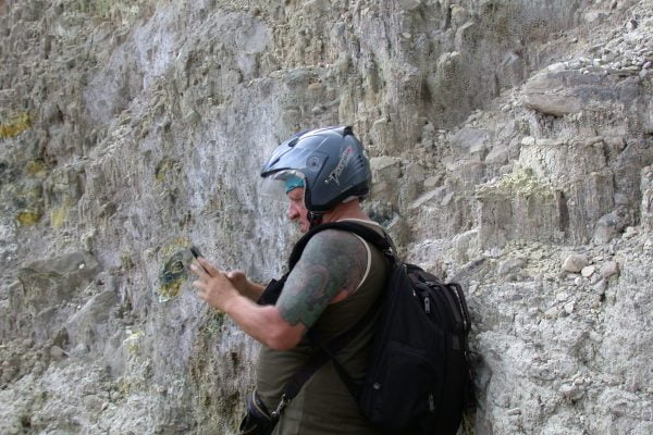 Leilem_Hot_Spring_Tomohon_North_Suawesi-Indonesia