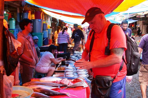 Piton_Extreme_Market_Tomohon_North_Sulawesi_Indonesia